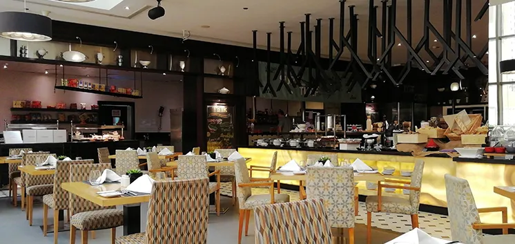 Enjoy Your Favorite Food at Pier 7, a perfect waterfront dining option - Dubai Marina Walk